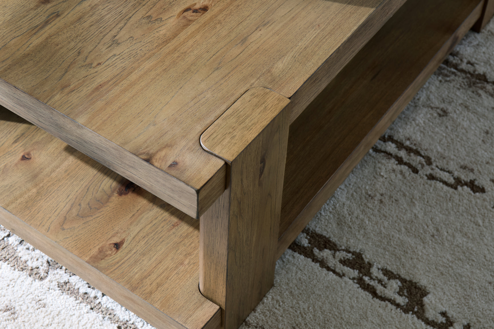 Flangren Coffee Table - Tampa Furniture Outlet