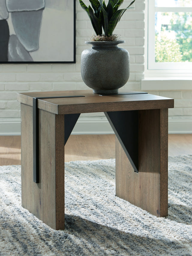 Tampa Furniture Outlet - Ashley Furniture - Kandinew End Table - Square End Table - T554-2