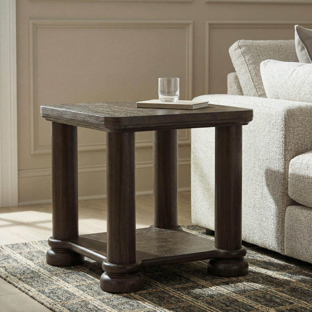 Tampa Furniture Outlet - Ashley Furniture - Bannette End Table - Square End Table - T605-2