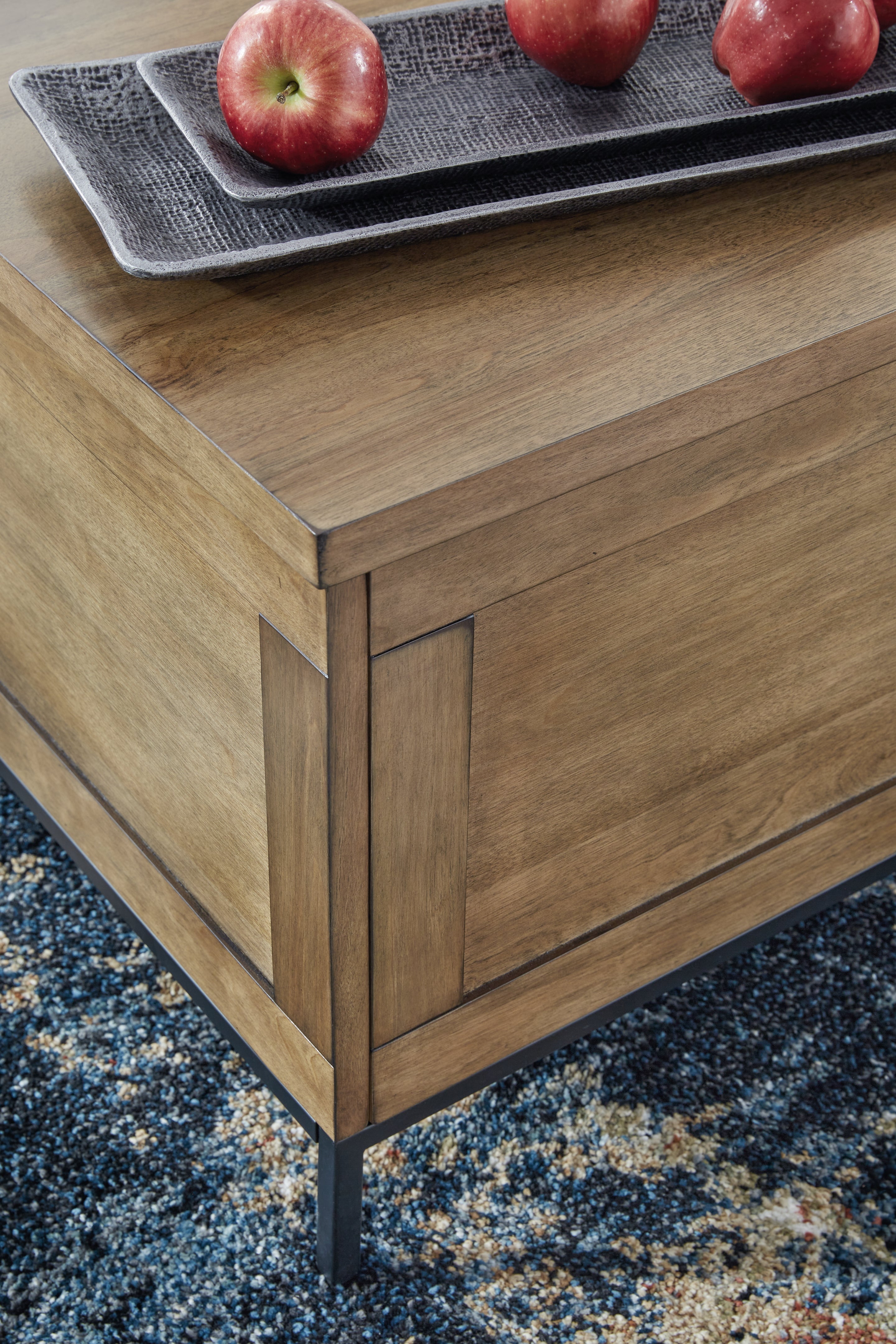 Tampa Furniture Outlet - Ashley Furniture - Torlanta Lift-Top