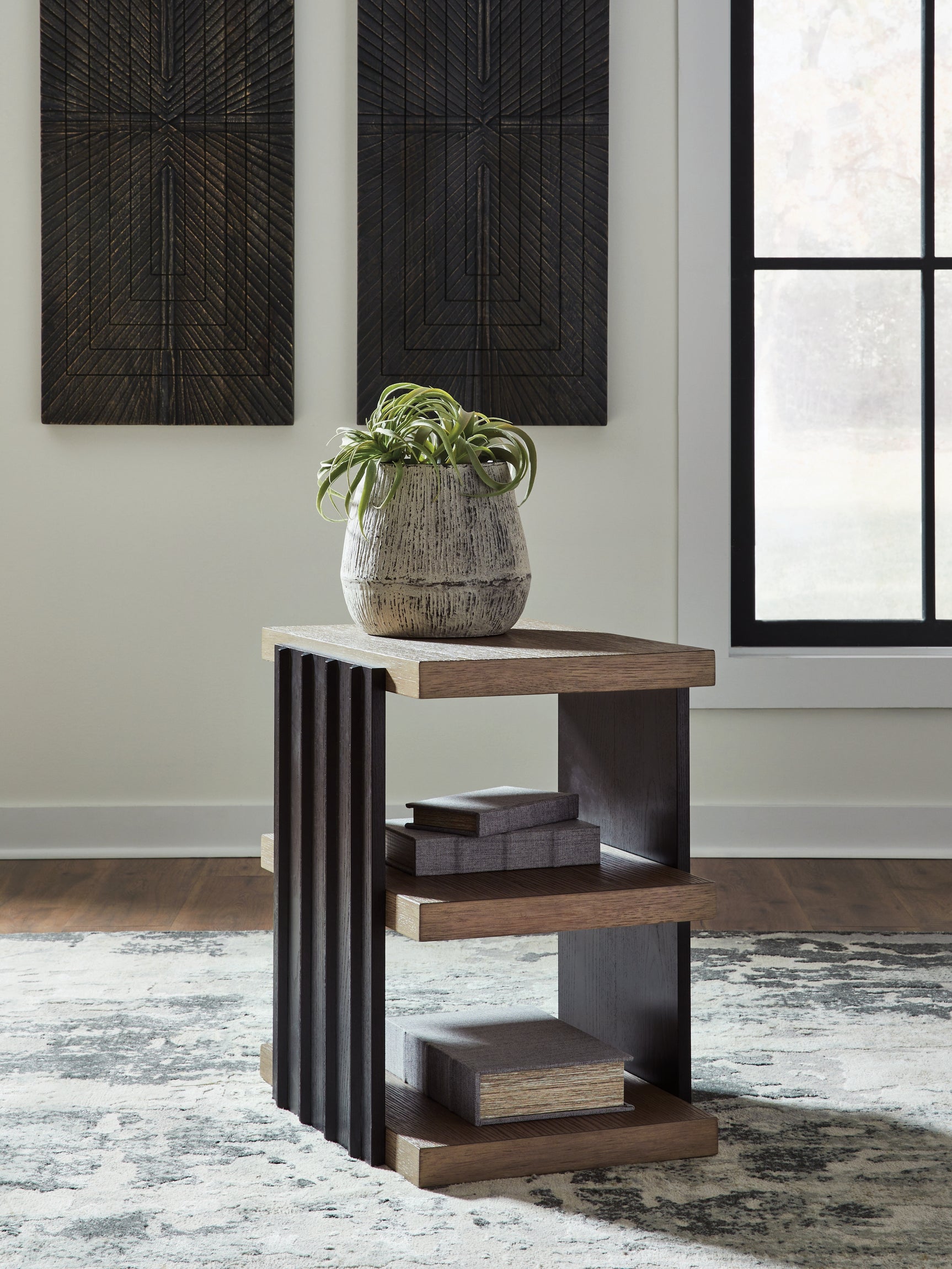Rylandyn End Table - Tampa Furniture Outlet