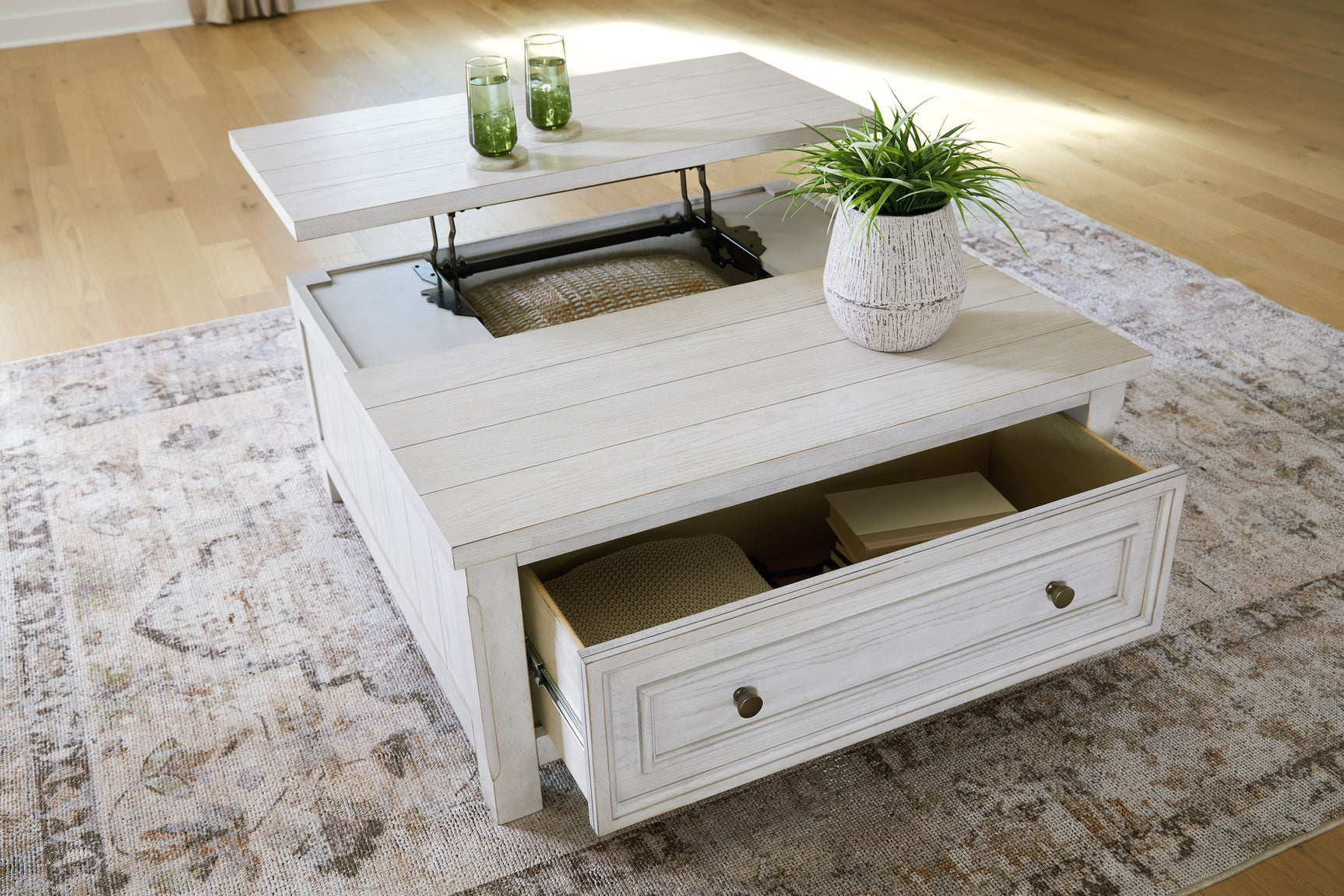 Robbinsdale Lift-Top Coffee Table - Tampa Furniture Outlet