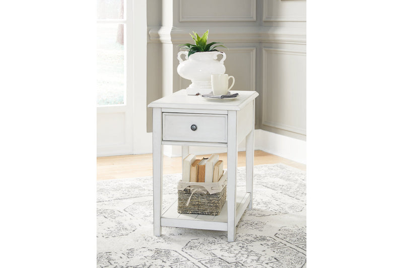 Kanwyn End Table - Tampa Furniture Outlet