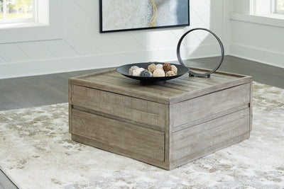 Krystanza Cocktail Table - Tampa Furniture Outlet