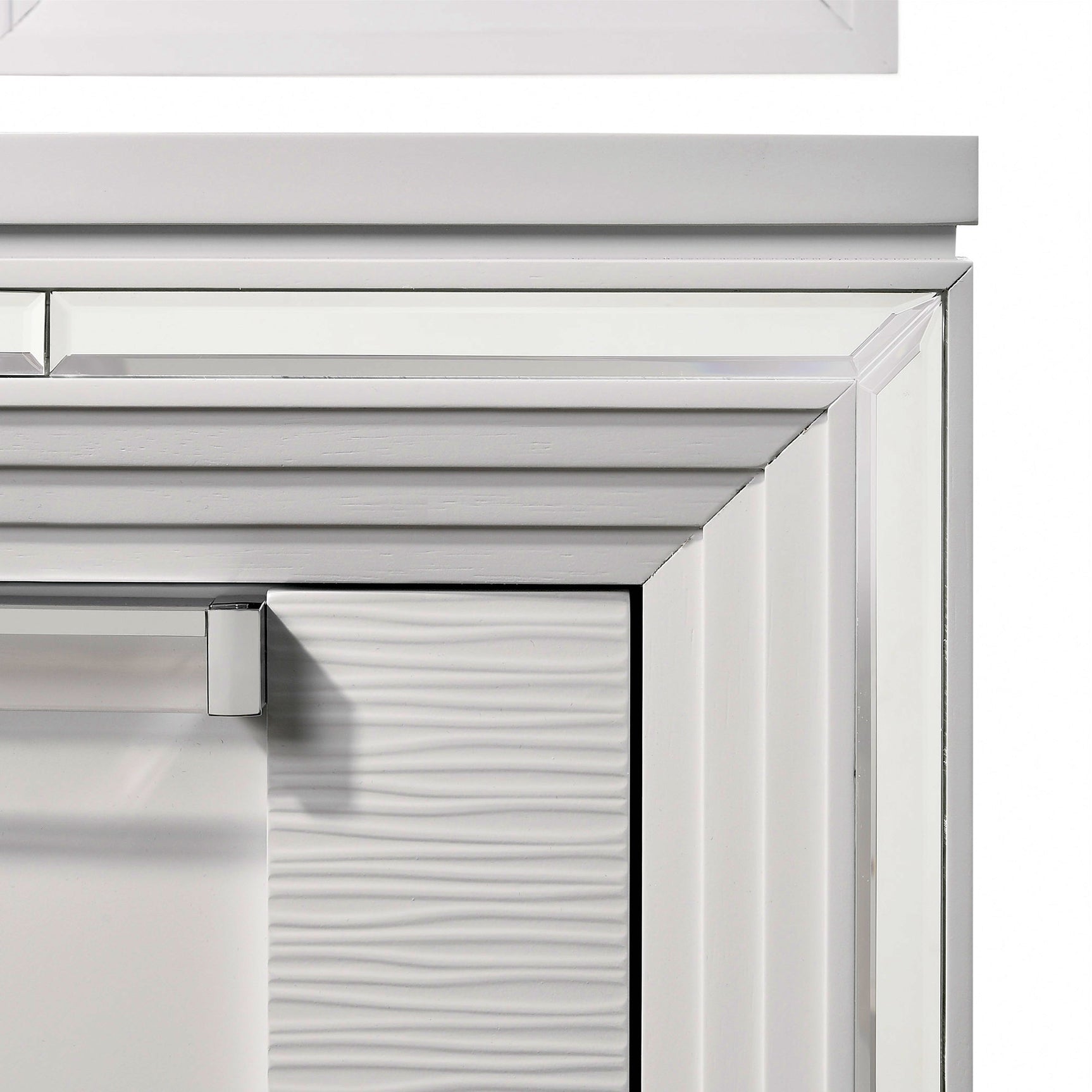 Twenty Nine Dressing Set w/LED & USB Plug White - Tampa Furniture Outlet