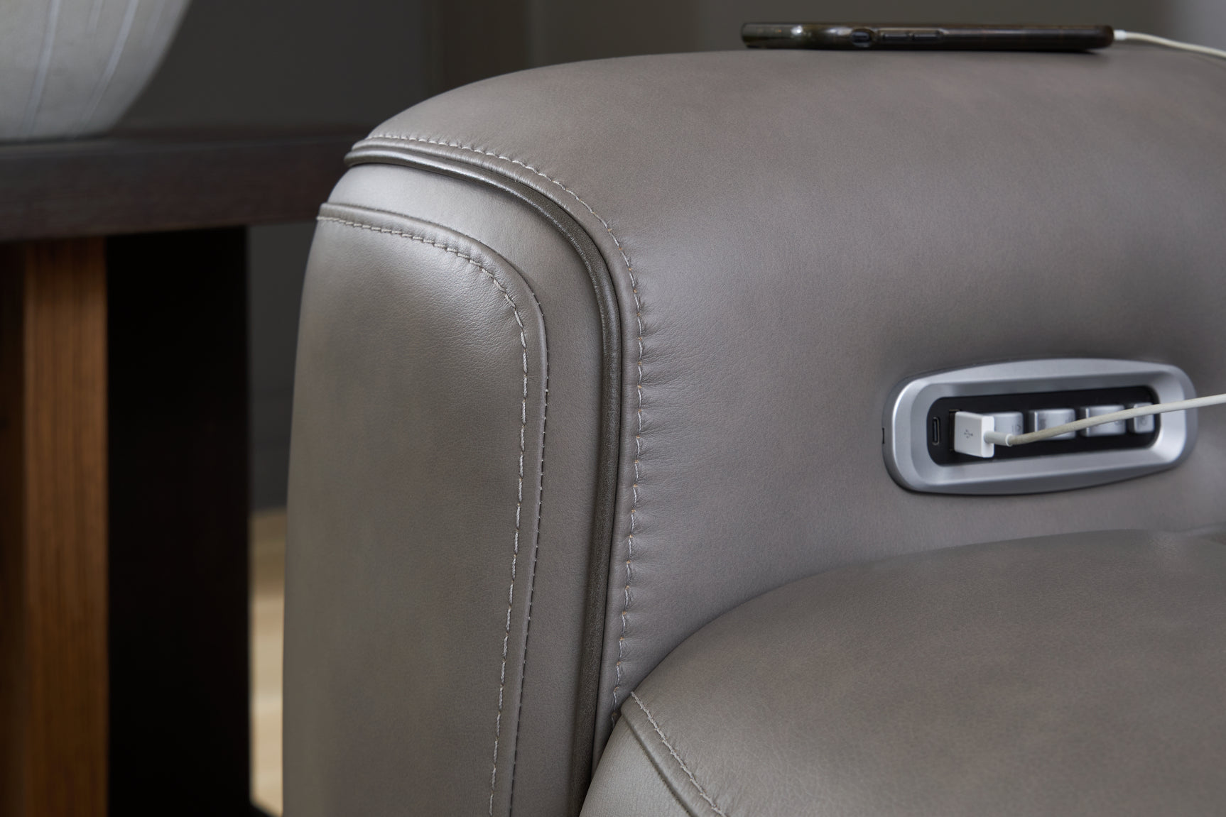 5Z-Comfort Living Room - Tampa Furniture Outlet
