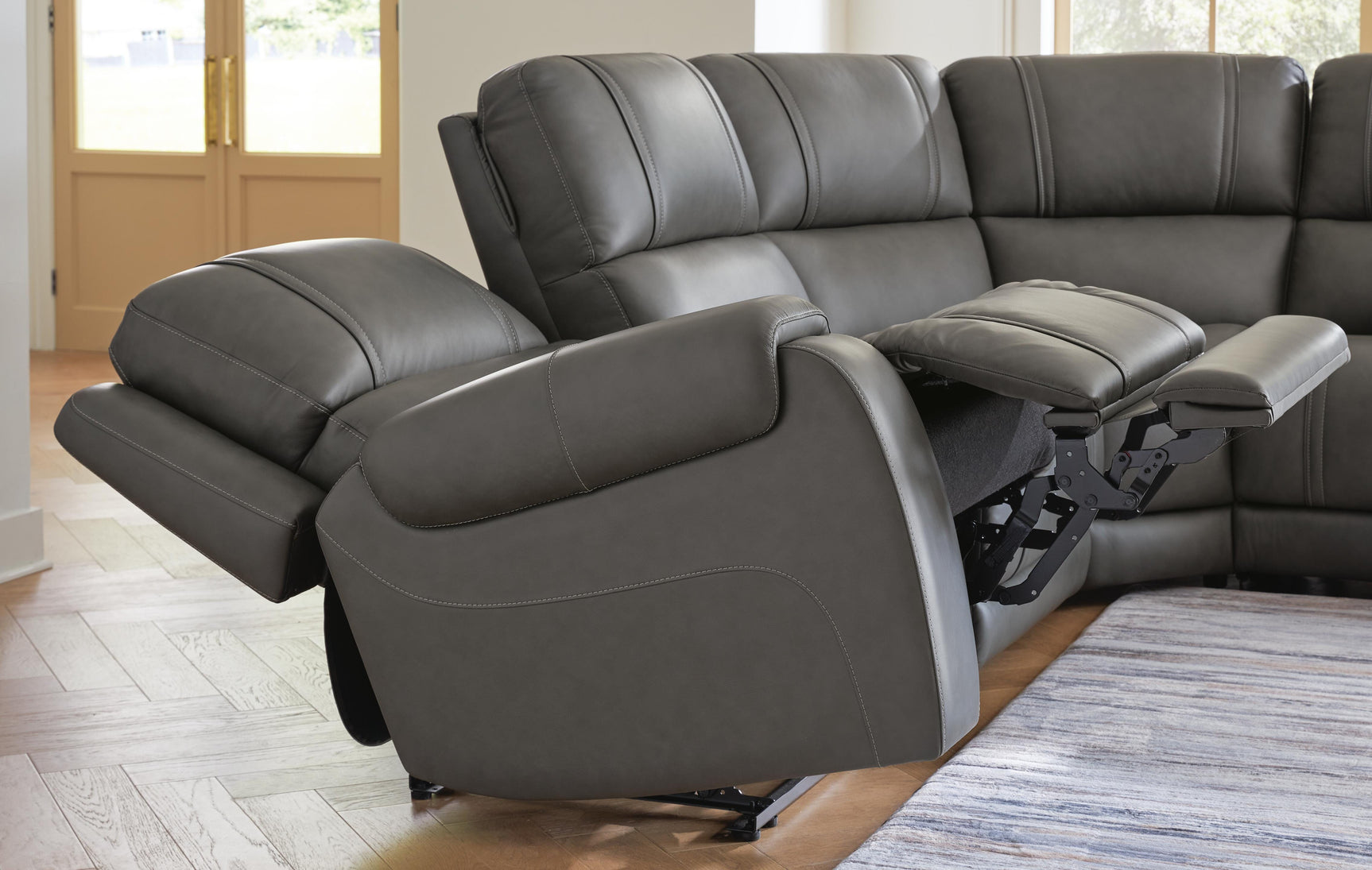 5Z - Pittson Sectional - Tampa Furniture Outlet