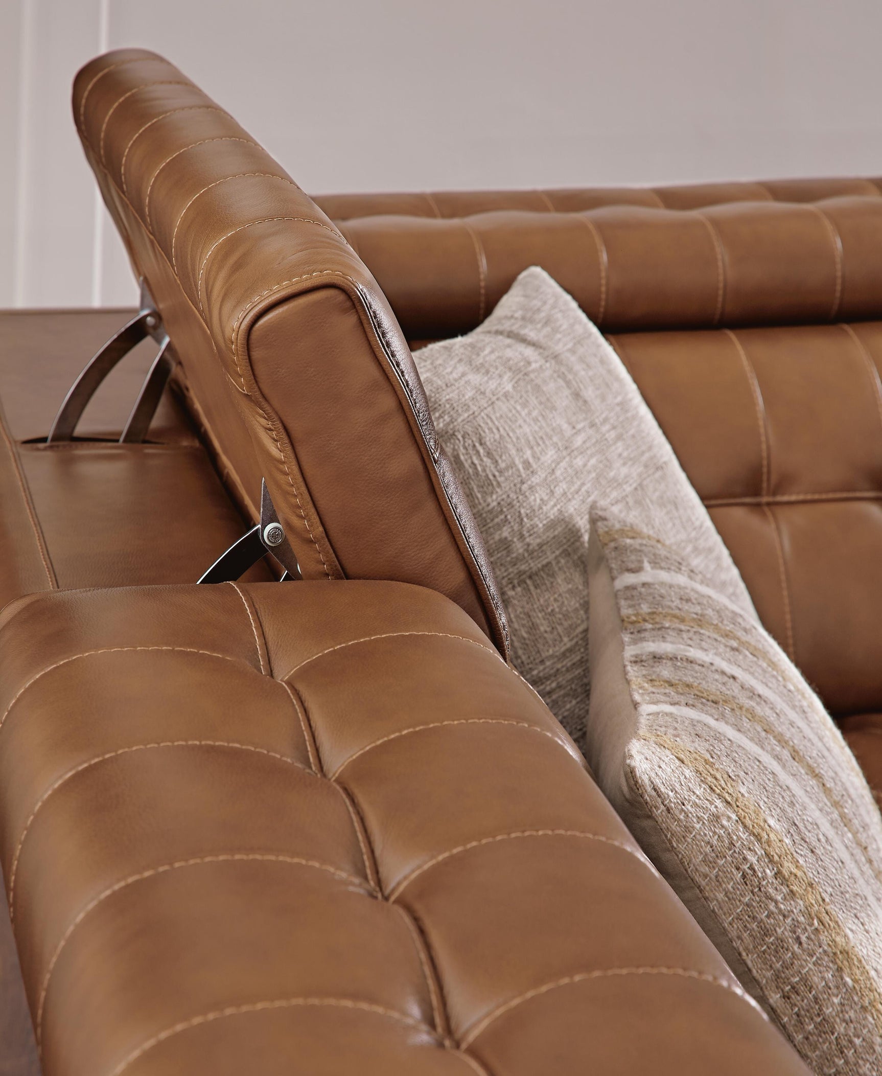 Temmpton Sectional - Tampa Furniture Outlet