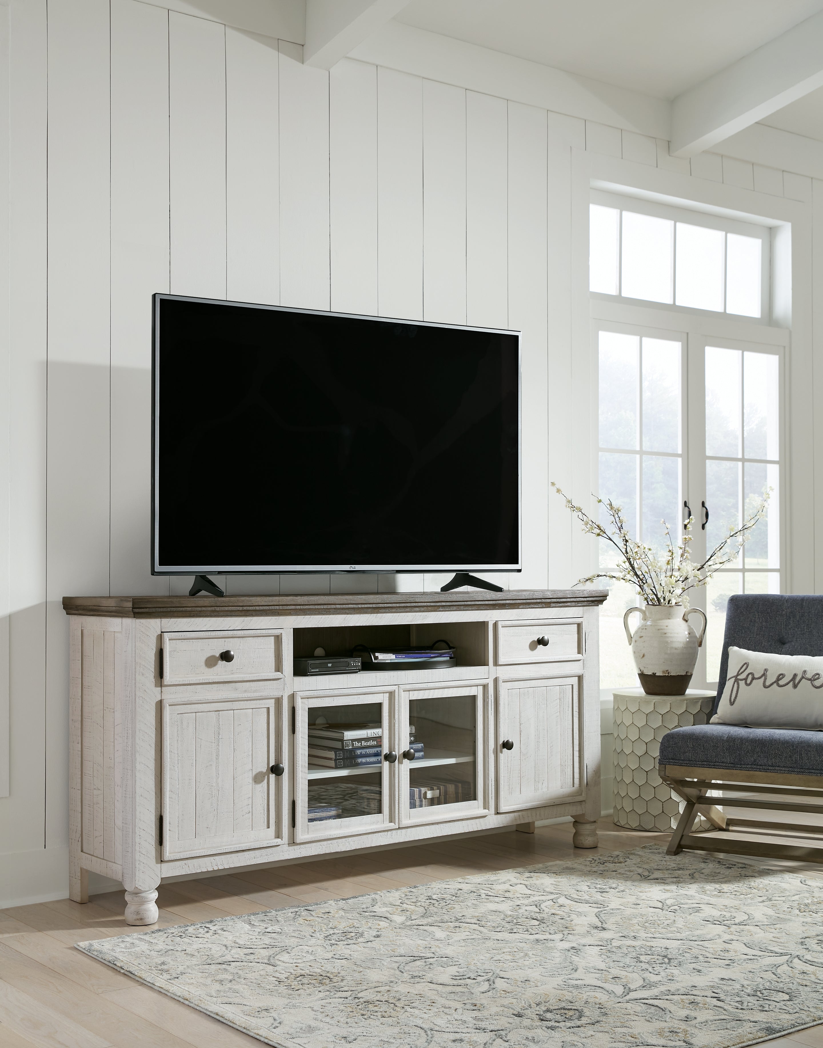 Tampa Furniture Outlet - Ashley Furniture - Havalance TV Stand