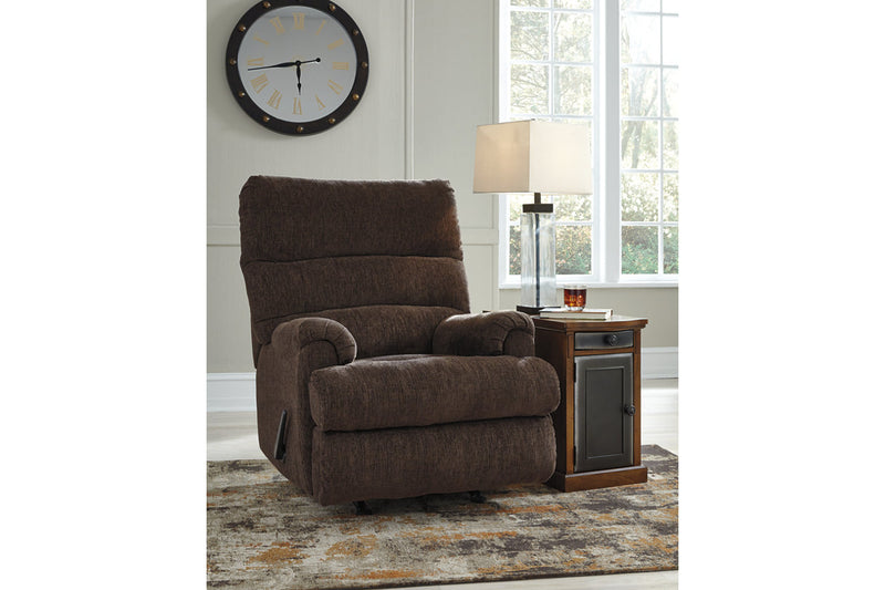 Man fort Living Room - Tampa Furniture Outlet