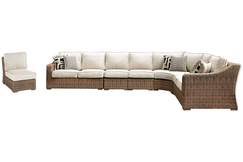 Beachcroft Outdoor - Tampa Furniture Outlet